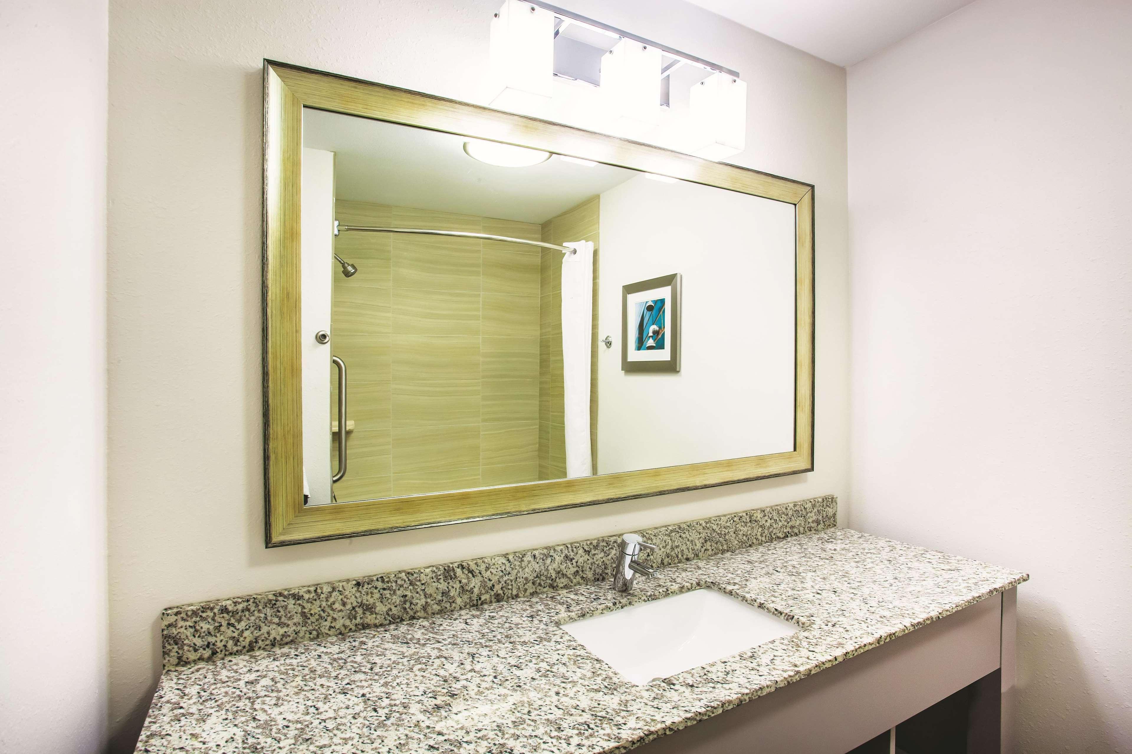 La Quinta By Wyndham St. Paul-Woodbury Hotel Eksteriør billede