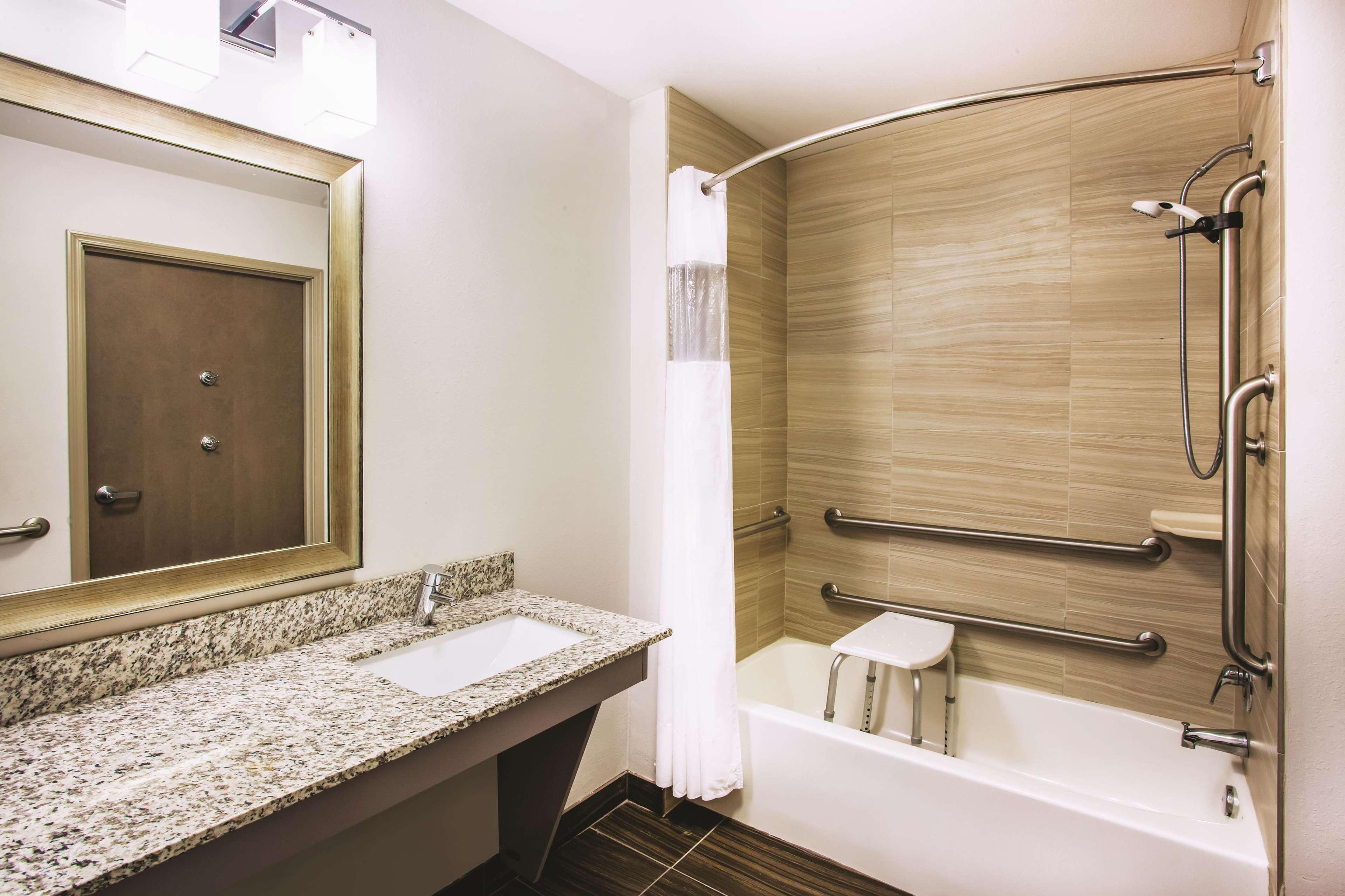 La Quinta By Wyndham St. Paul-Woodbury Hotel Eksteriør billede